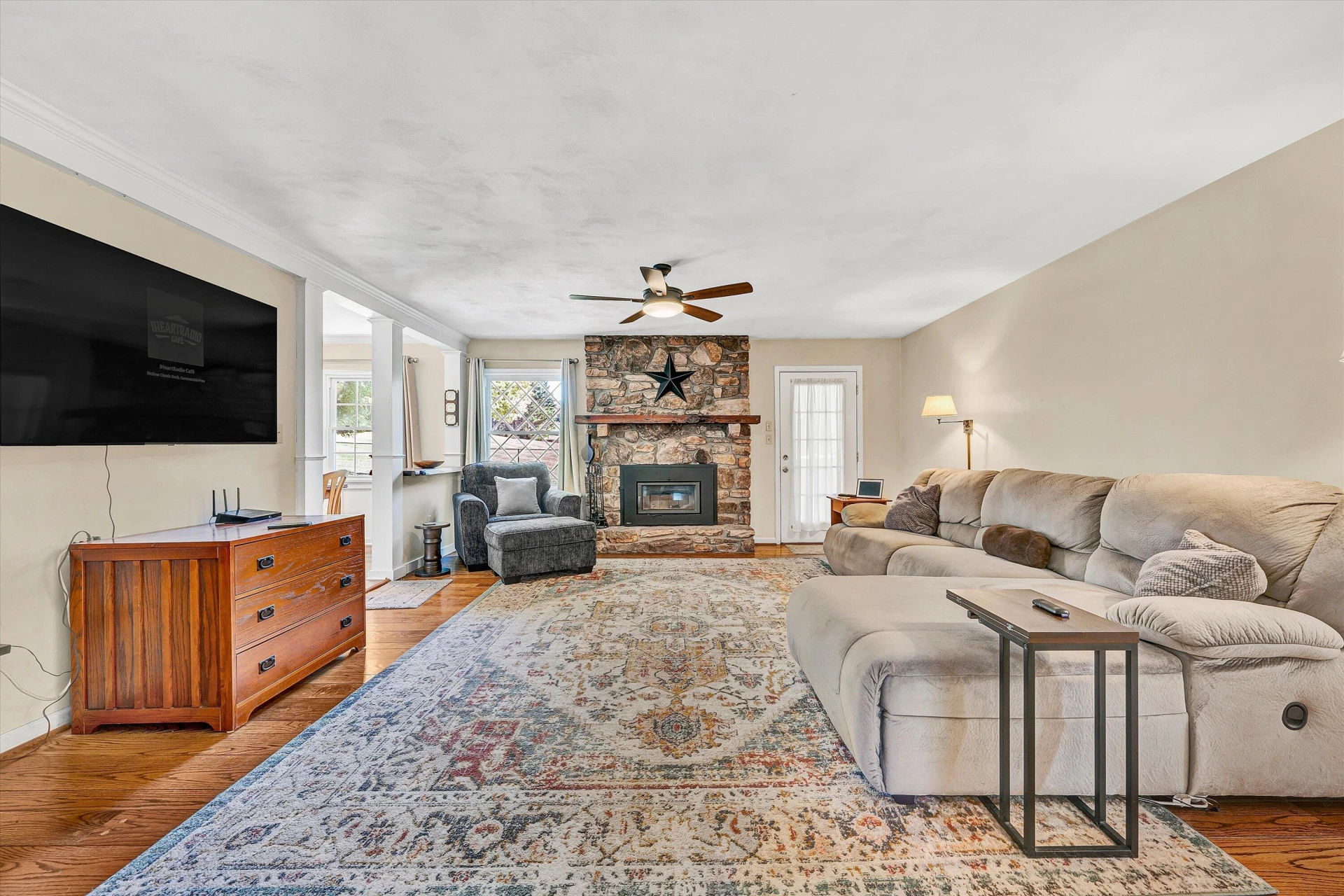 227 Ivy LN - Photo 17