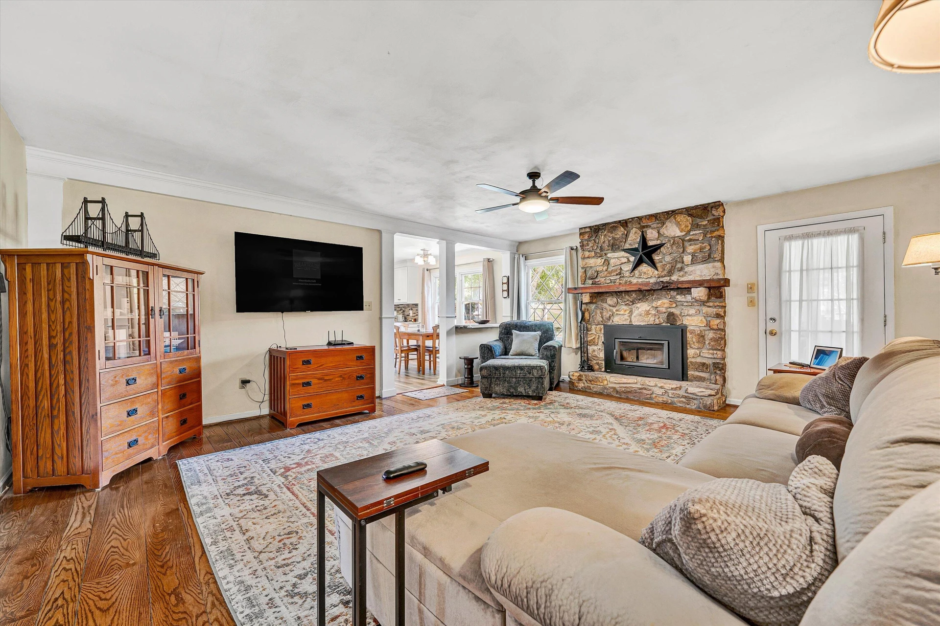 227 Ivy LN - Photo 18
