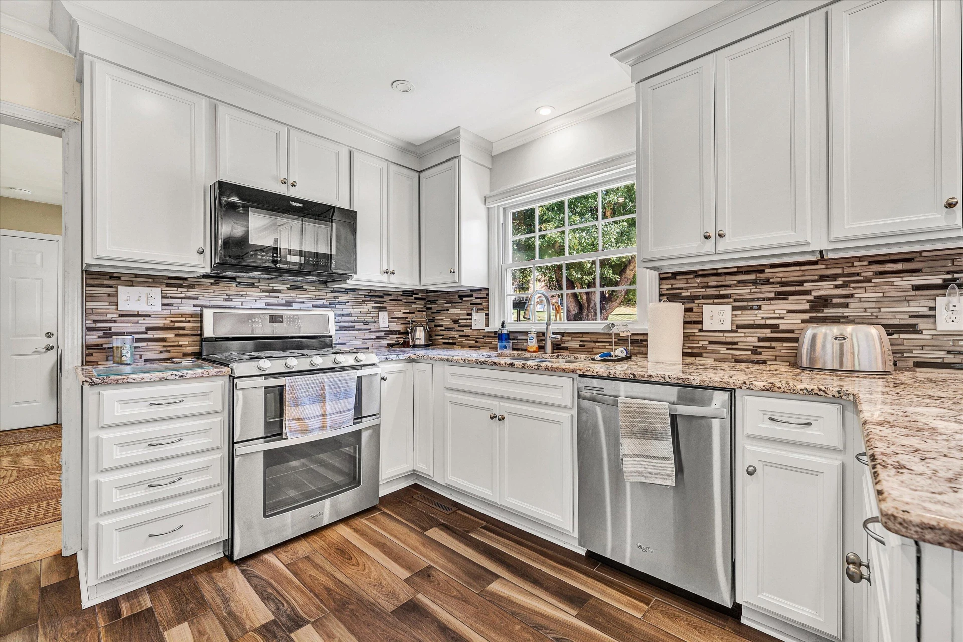 227 Ivy LN - Photo 26