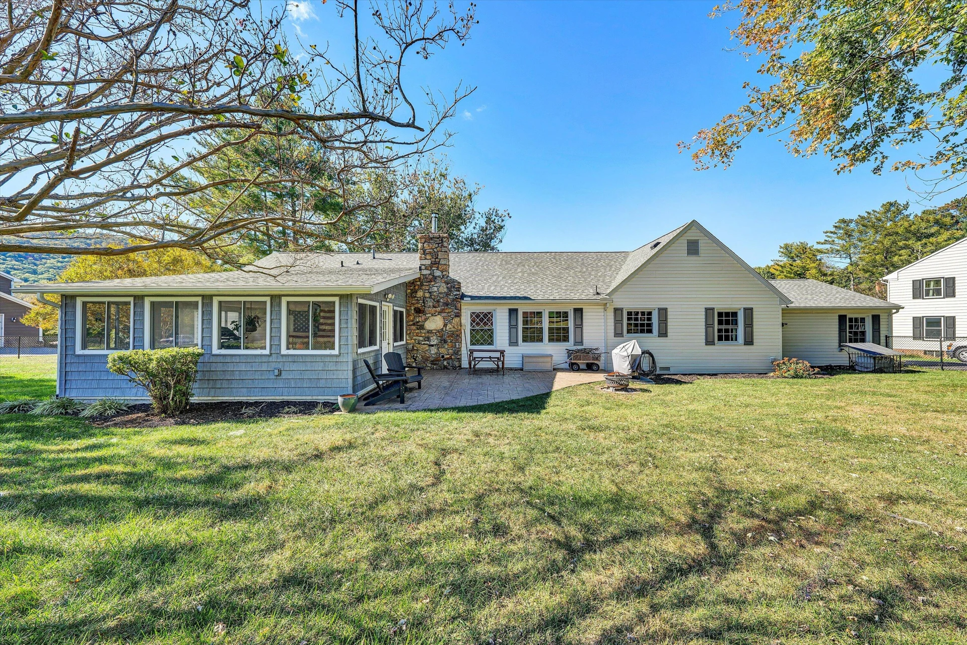227 Ivy LN - Photo 51