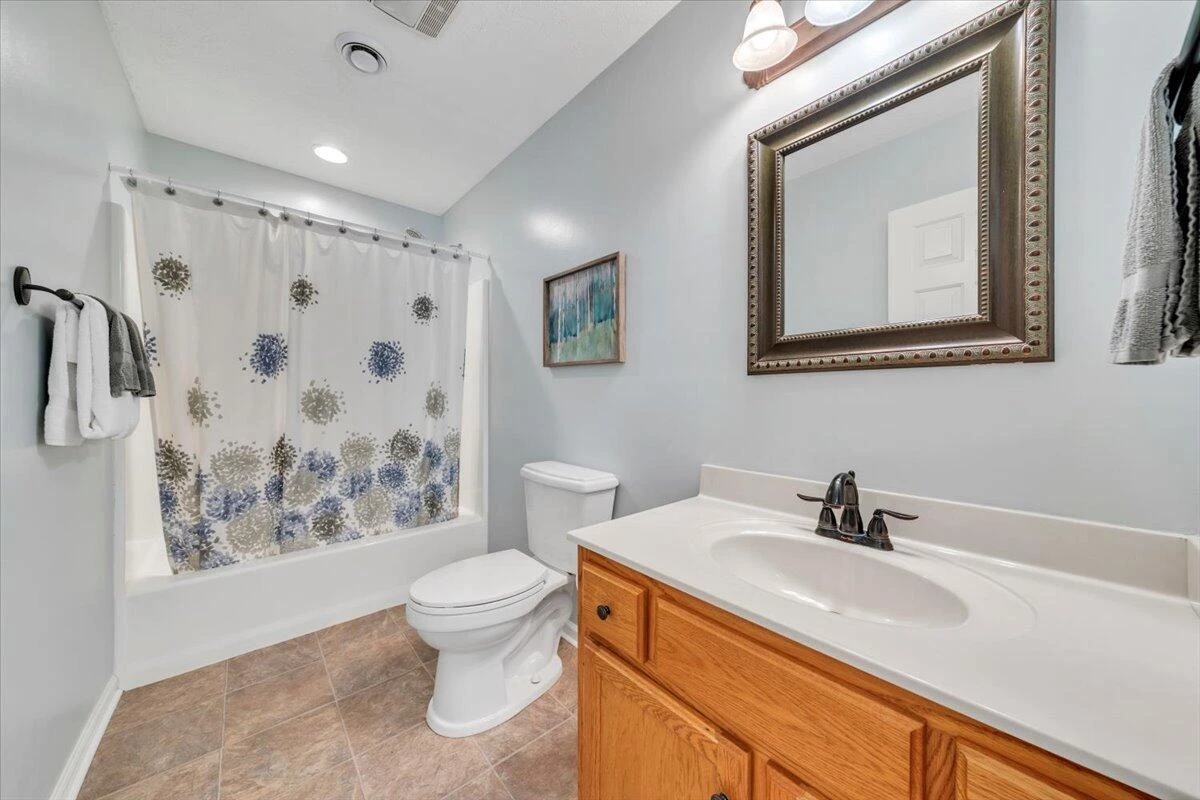 625 Claybanks DR - Photo 15