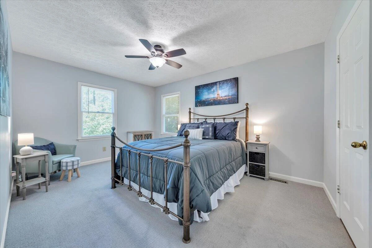 625 Claybanks DR - Photo 20
