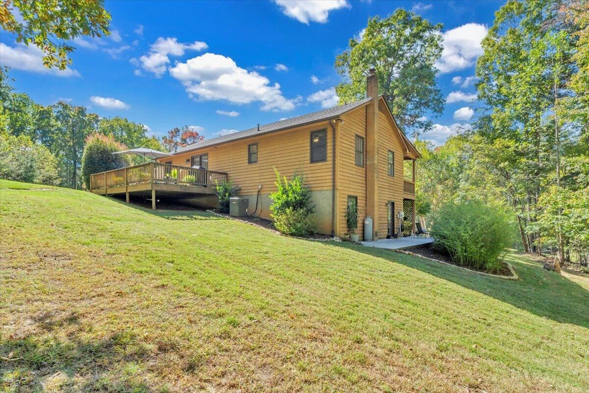 625 Claybanks DR - Photo 33