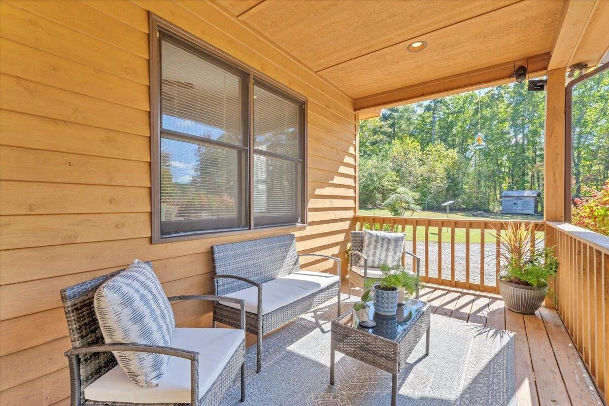 625 Claybanks DR - Photo 36