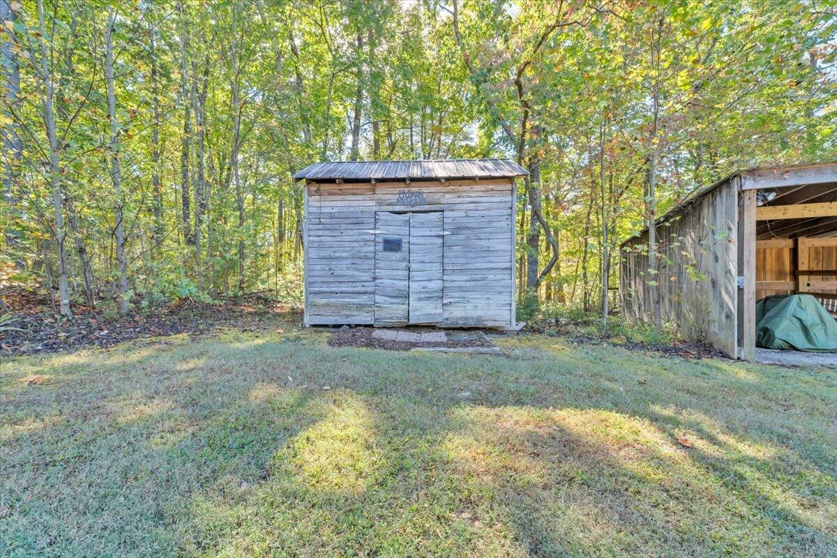 625 Claybanks DR - Photo 40