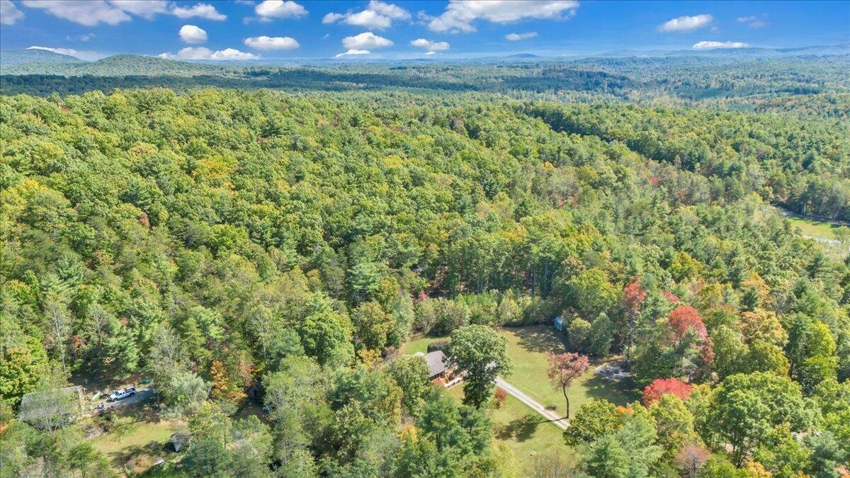 625 Claybanks DR - Photo 48