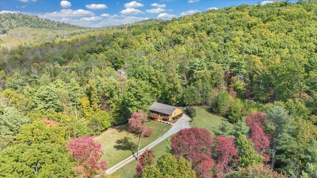 625 Claybanks DR - Photo 51