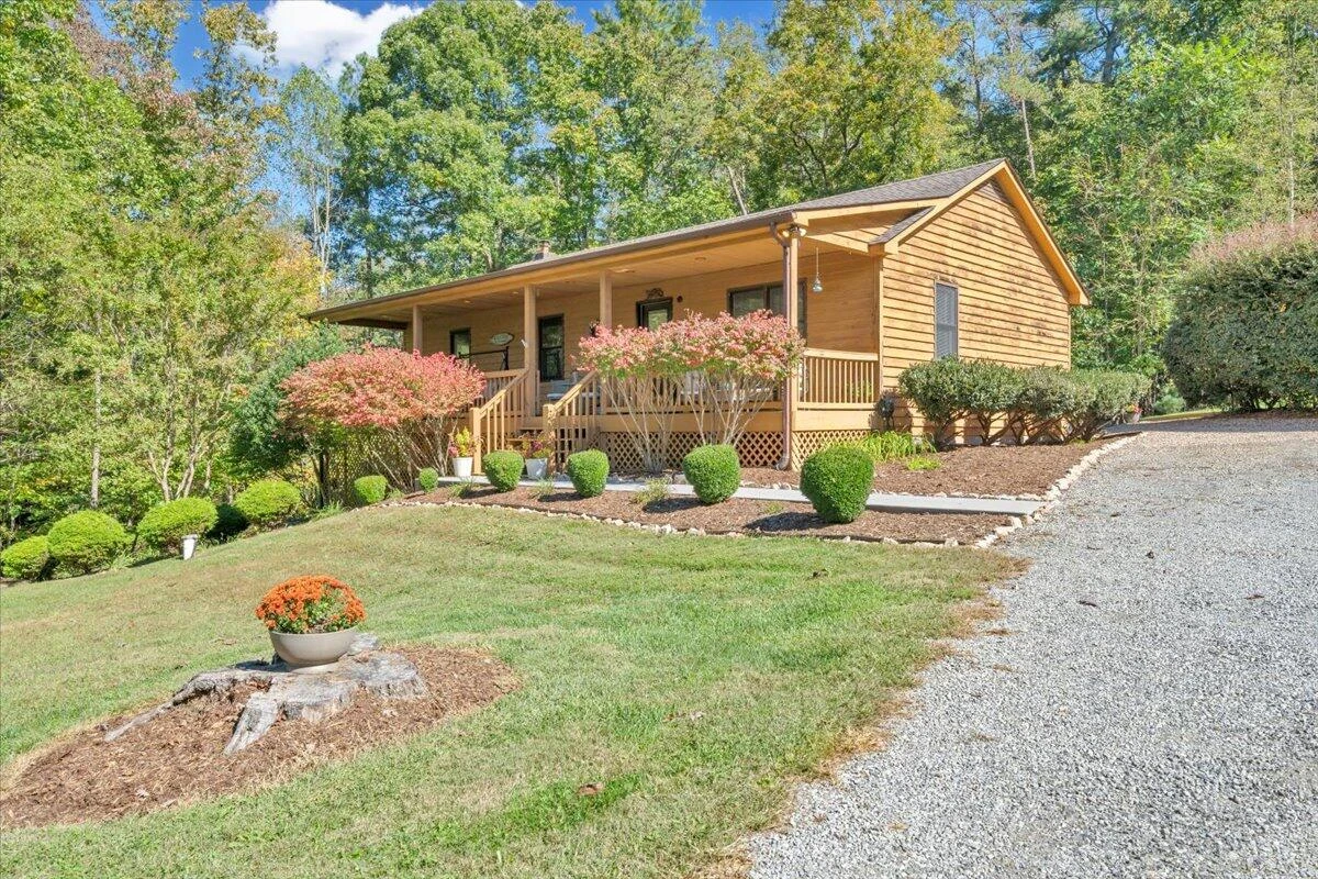 625 Claybanks DR - Photo 55