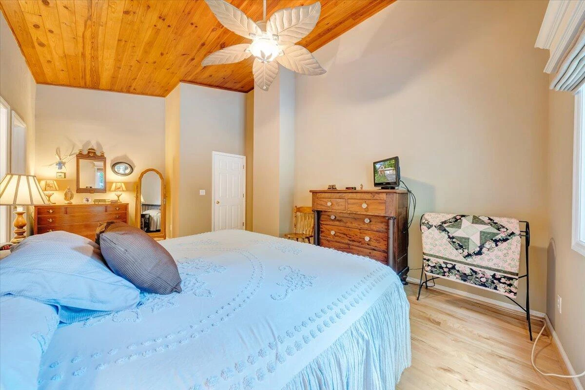 1347 Woodhaven Estates RD - Photo 27