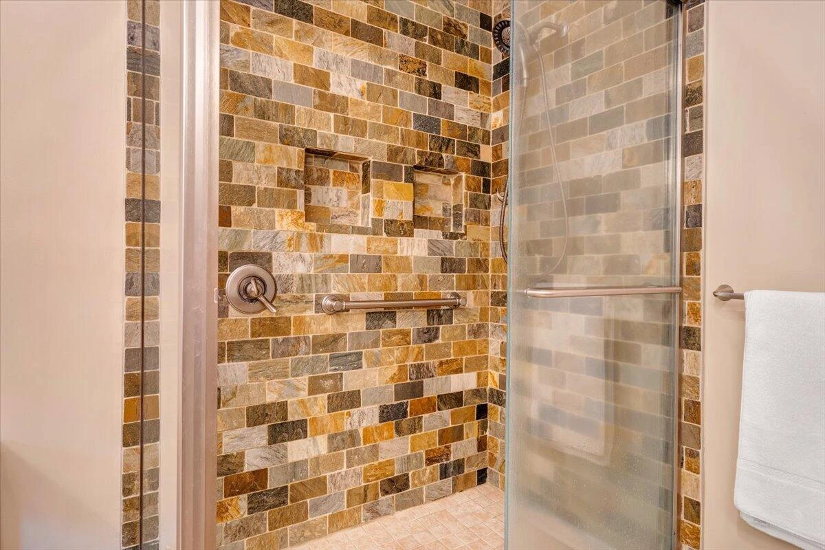 1347 Woodhaven Estates RD - Photo 29