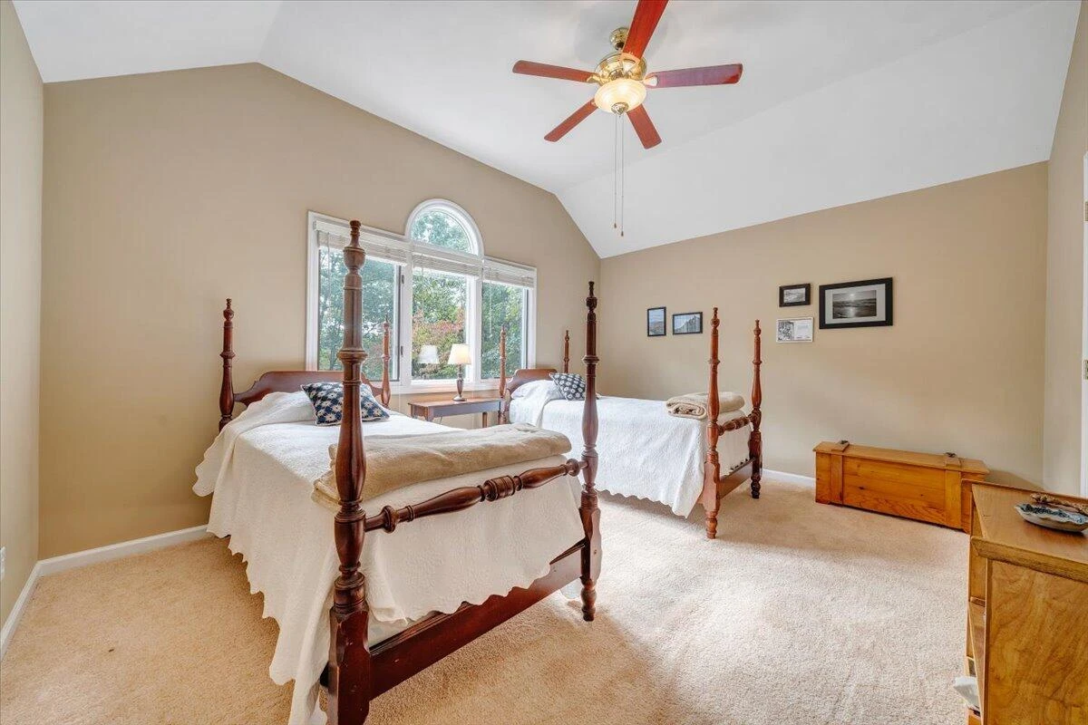 1347 Woodhaven Estates RD - Photo 37