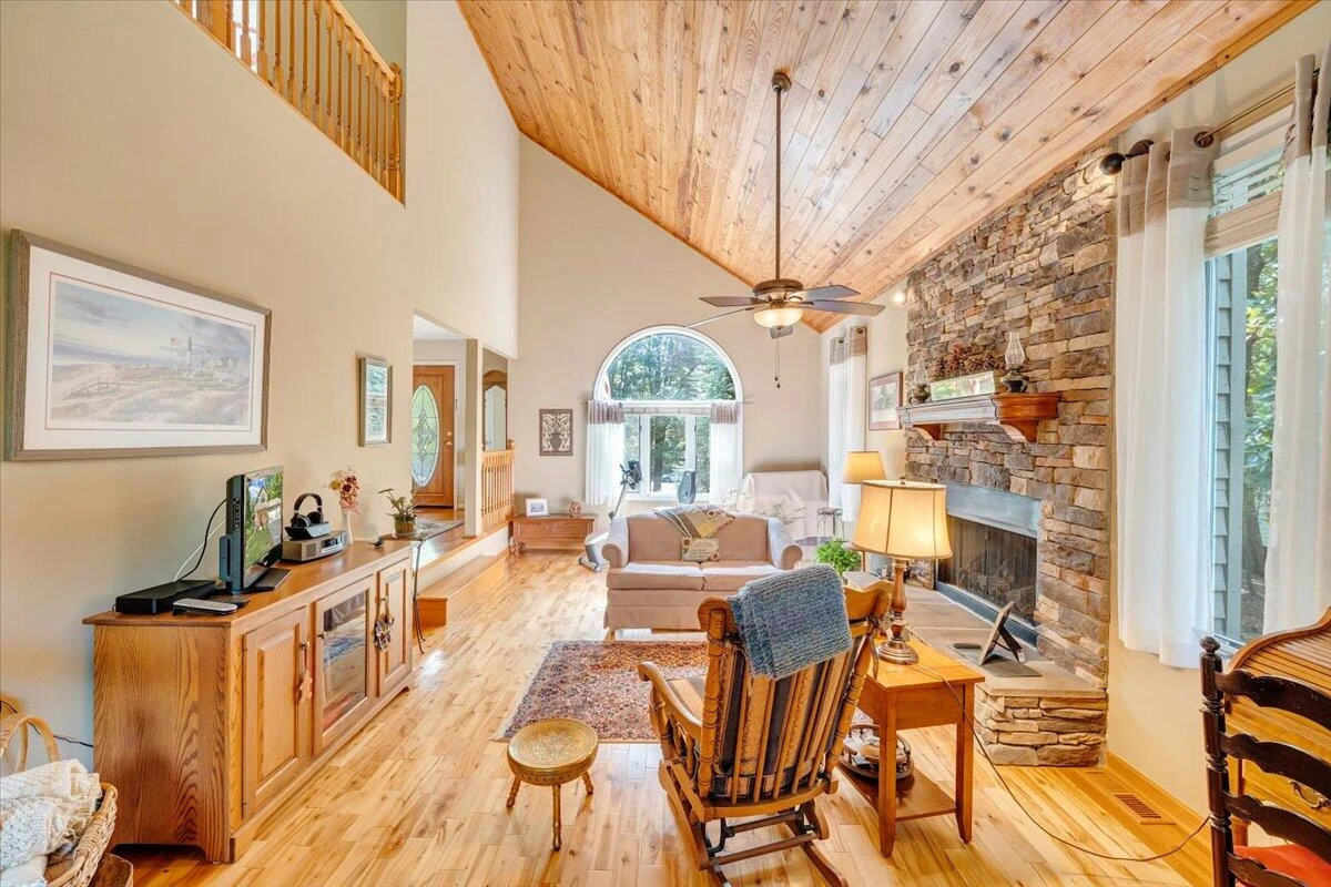 1347 Woodhaven Estates RD - Photo 58