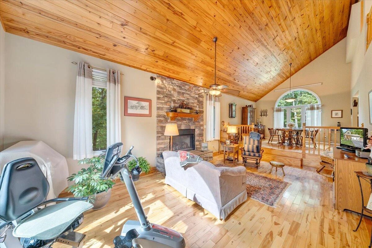 1347 Woodhaven Estates RD - Photo 59