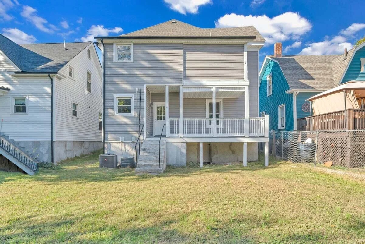629 Highland AVE SE - Photo 18