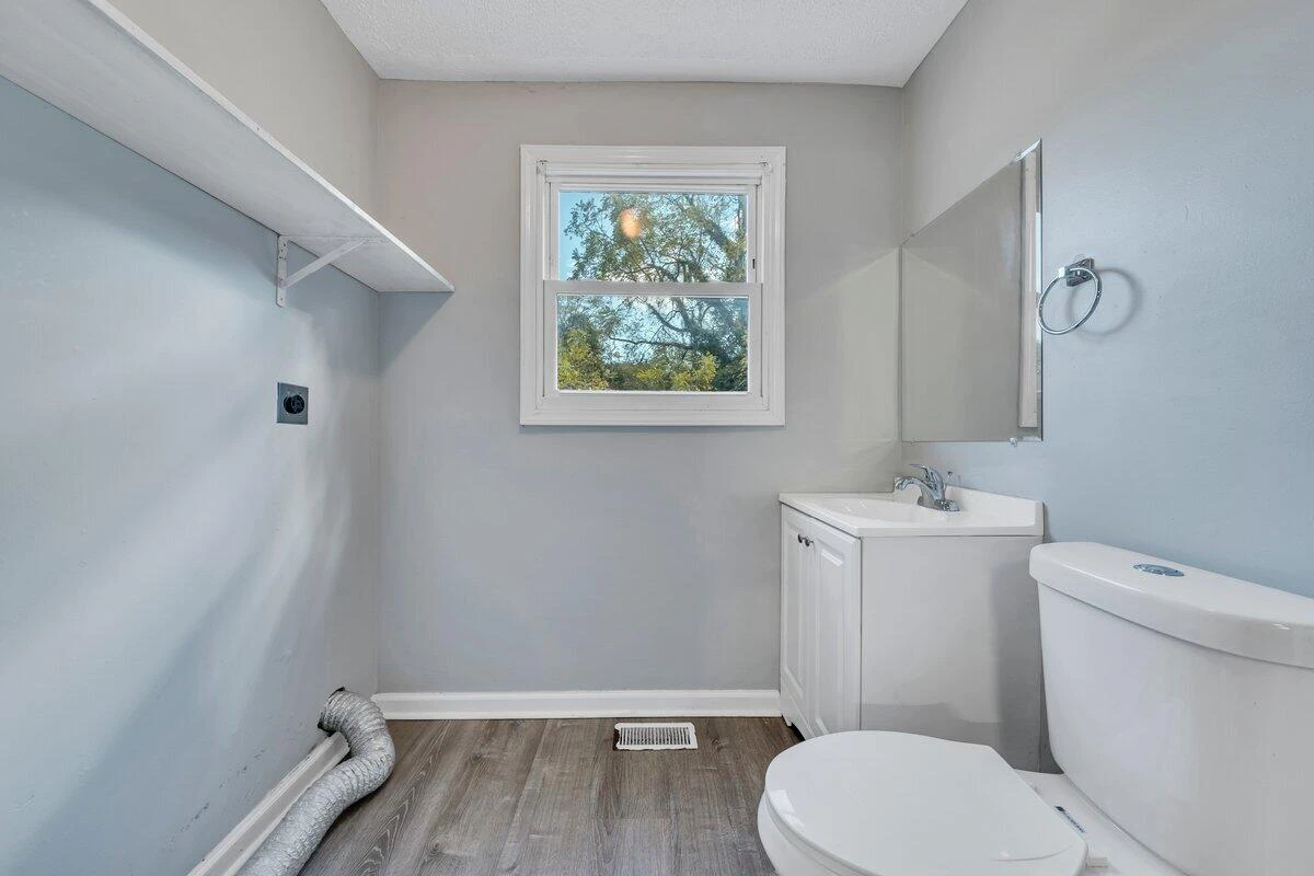 629 Highland AVE SE - Photo 33