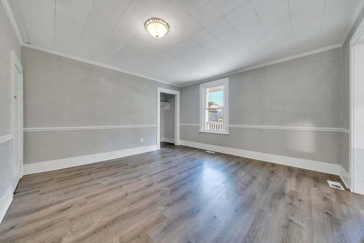 629 Highland AVE SE - Photo 38