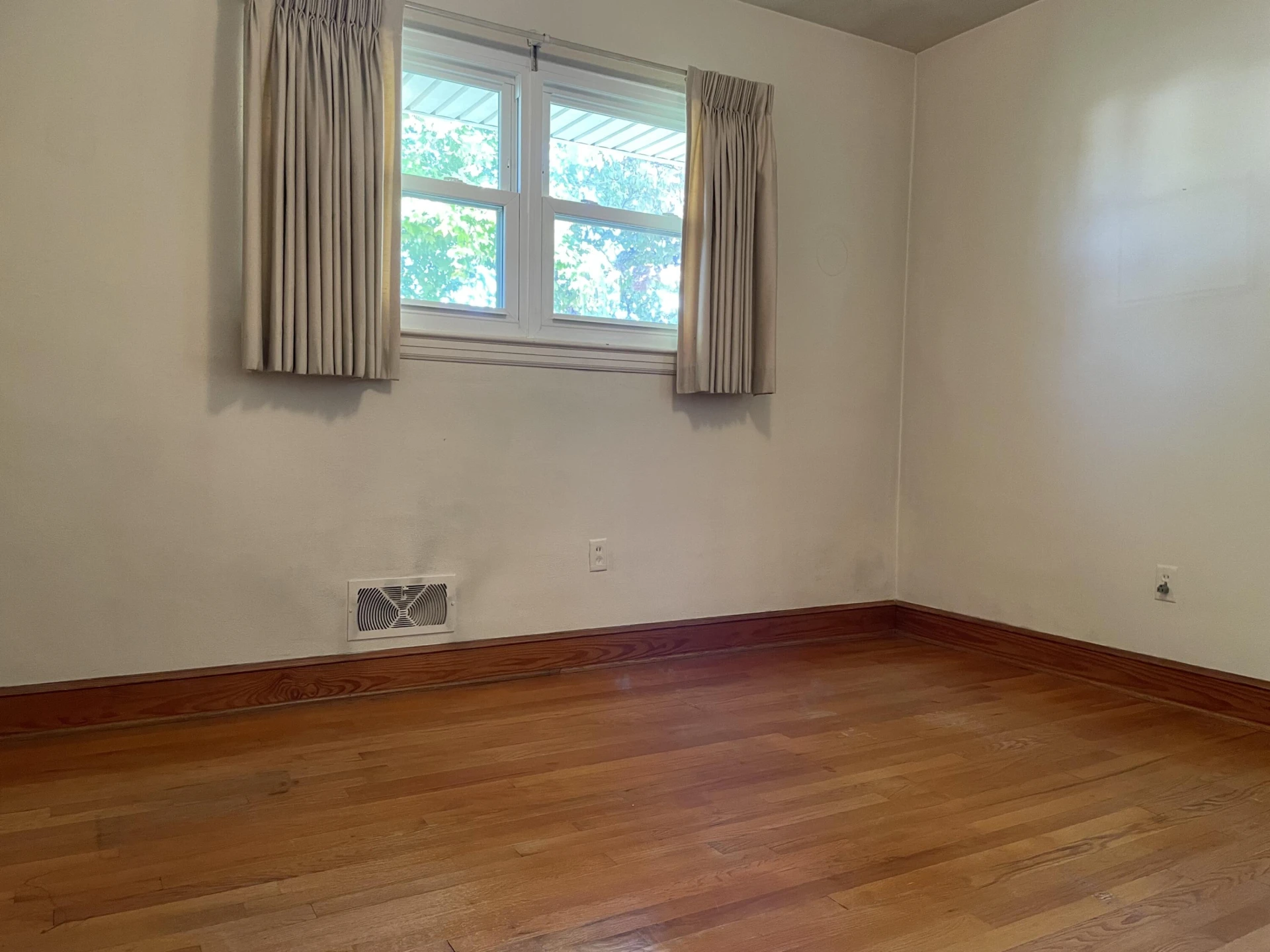 518 Pine ST - Photo 17