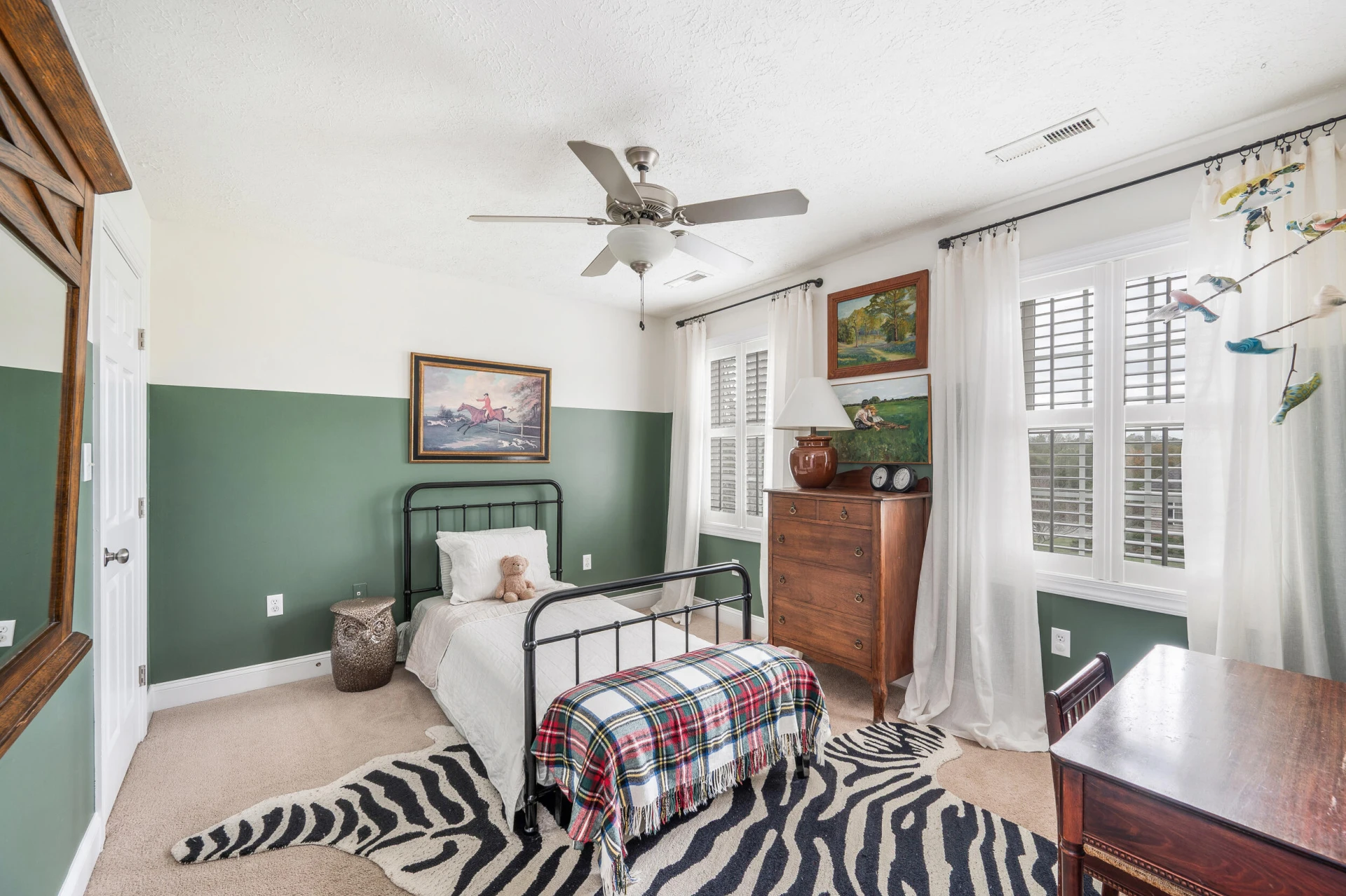 1142 Daltons DR - Photo 38