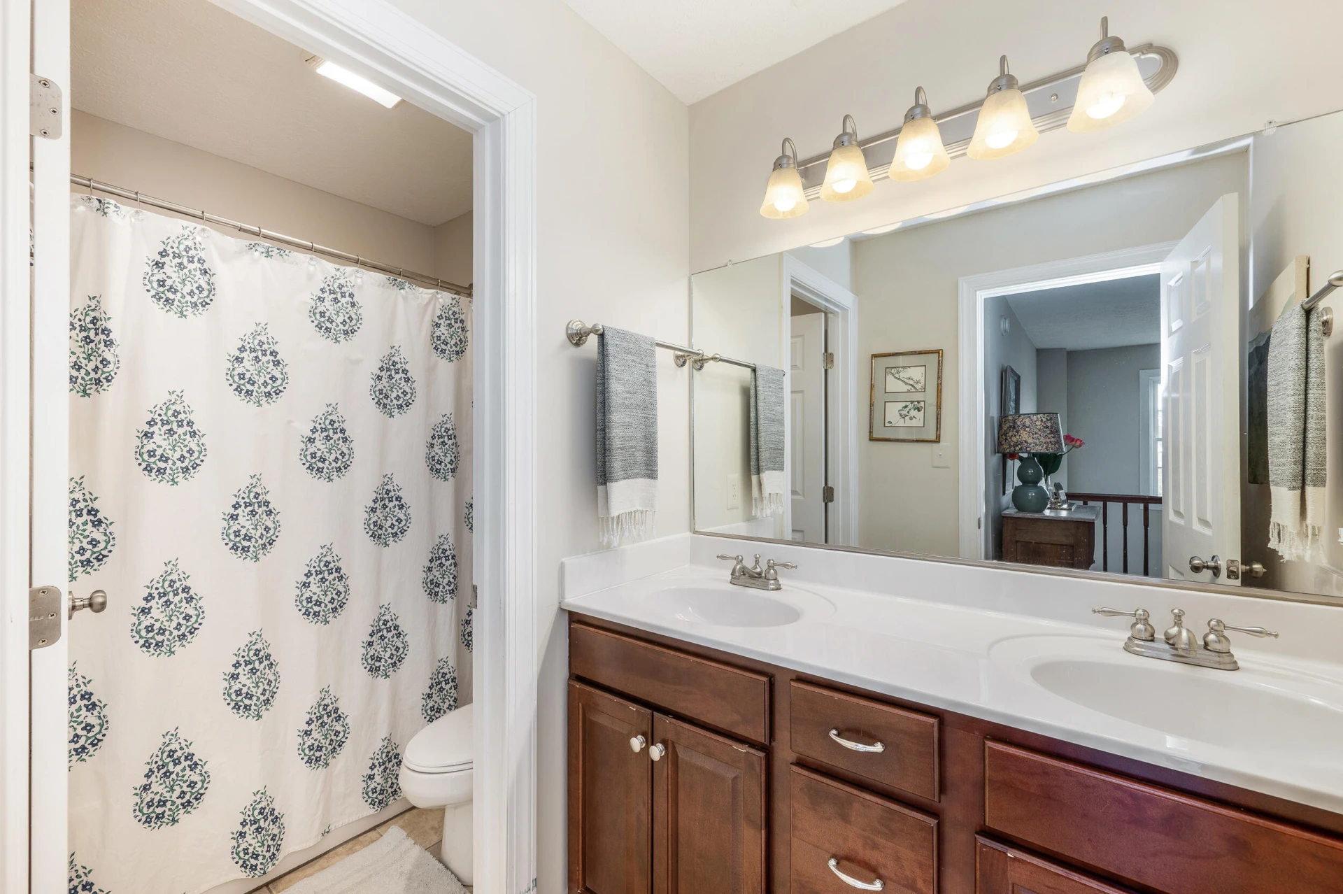 1142 Daltons DR - Photo 45