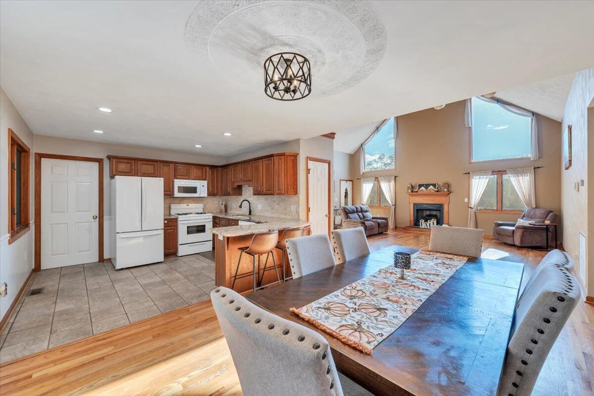 3840 White Church RD - Photo 16