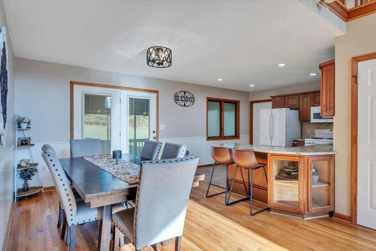 3840 White Church RD - Photo 18