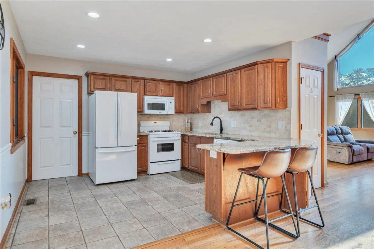 3840 White Church RD - Photo 23
