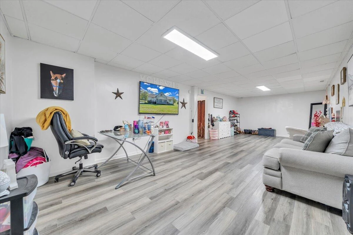 3840 White Church RD - Photo 47