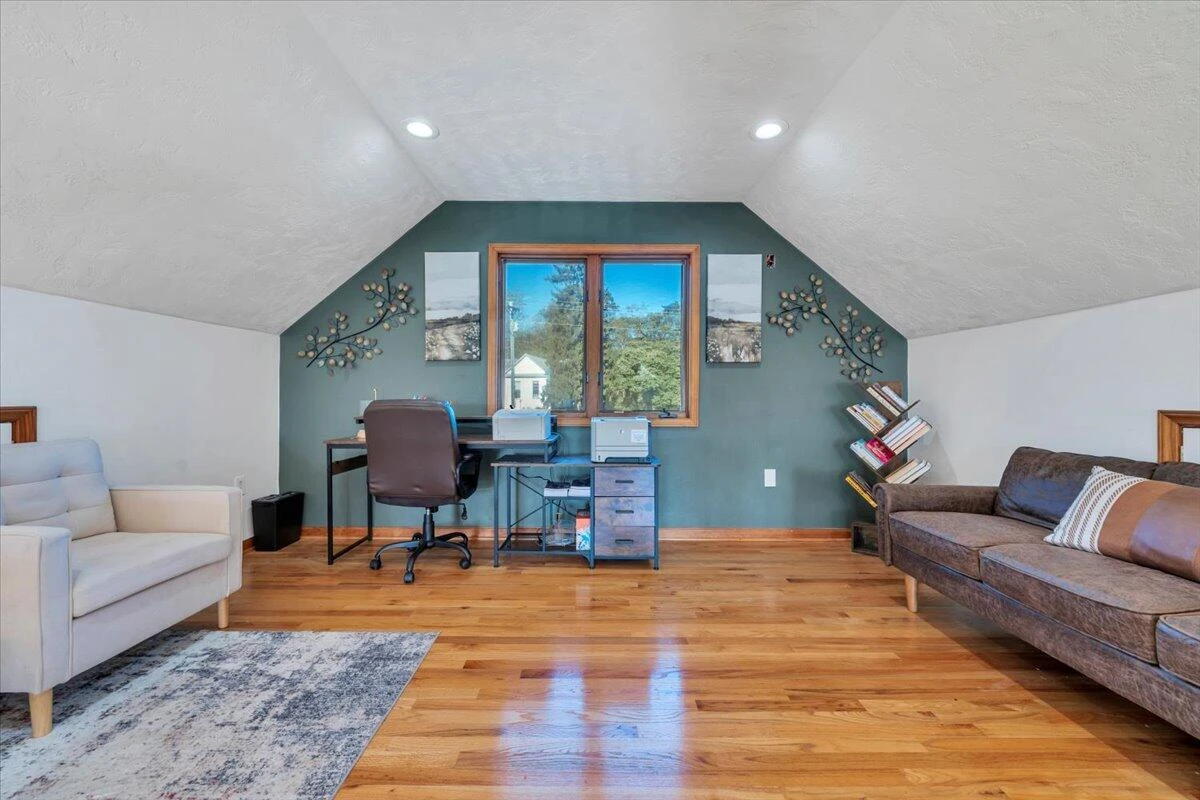 3840 White Church RD - Photo 9