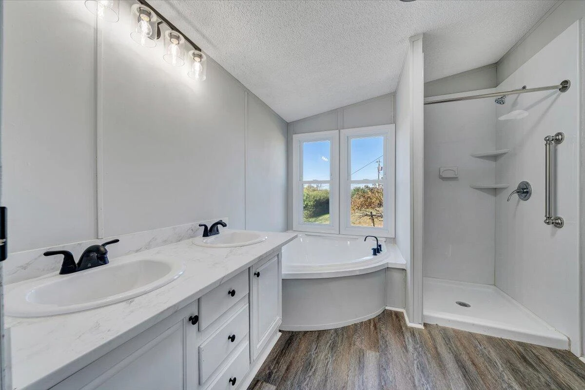 7333 Manns DR - Photo 16