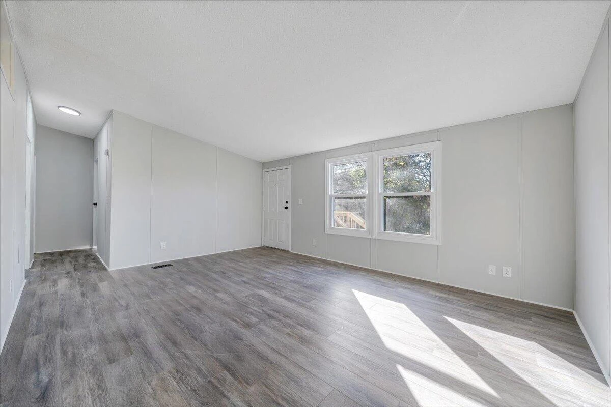 7333 Manns DR - Photo 3