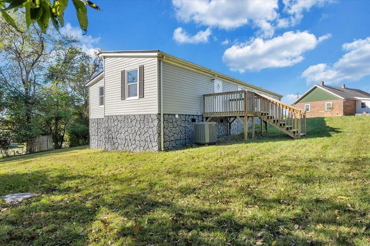 7333 Manns DR - Photo 30