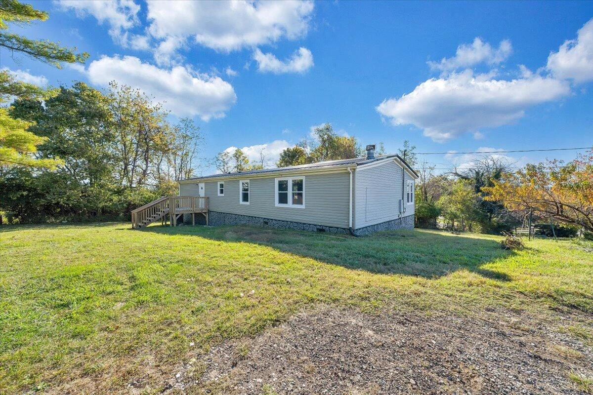 7333 Manns DR - Photo 33