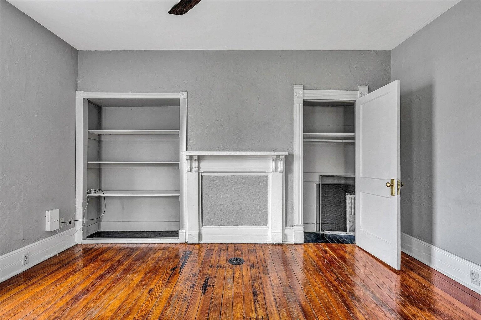 360 Mountain AVE SW - Photo 13