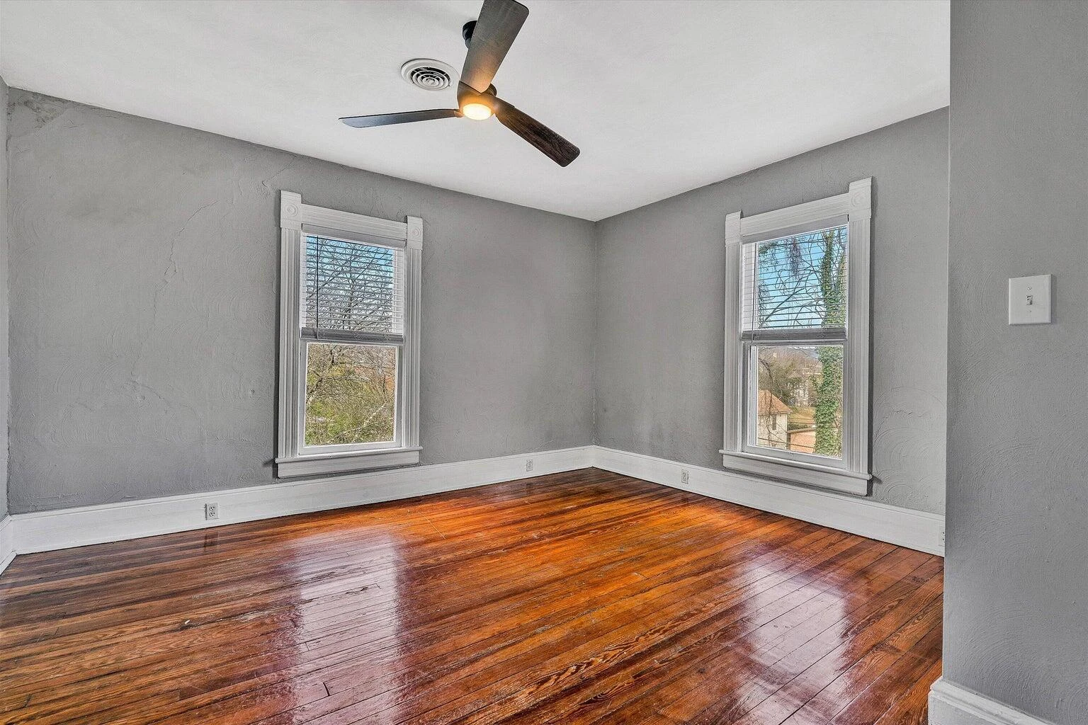 360 Mountain AVE SW - Photo 15