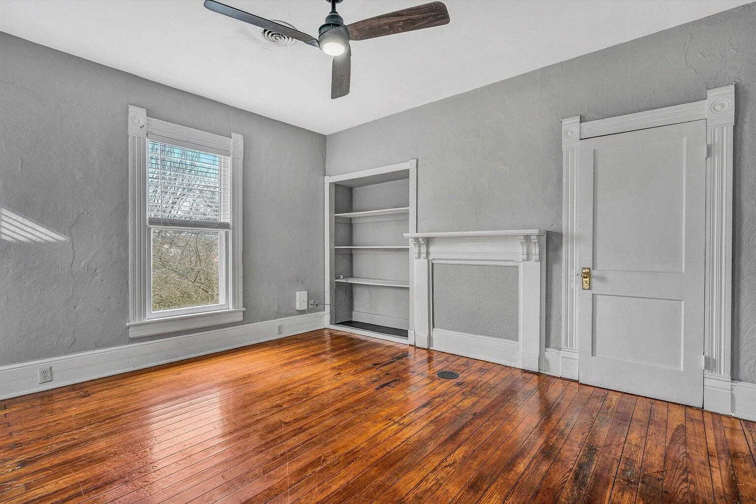 360 Mountain AVE SW - Photo 16