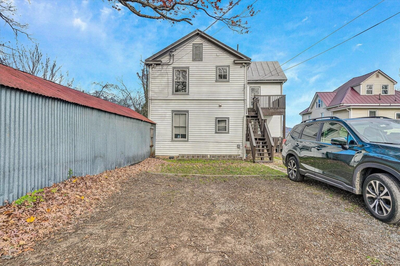 360 Mountain AVE SW - Photo 4