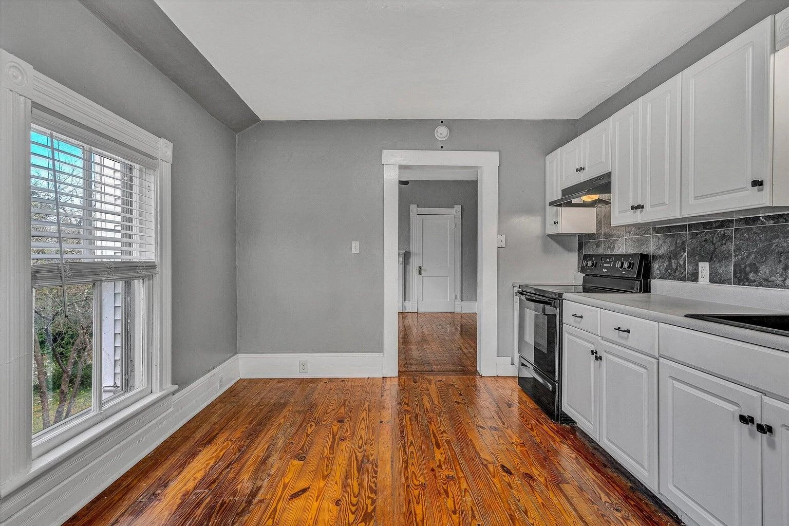 360 Mountain AVE SW - Photo 7