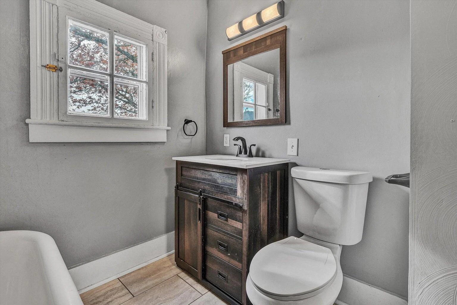 360 Mountain AVE SW - Photo 8