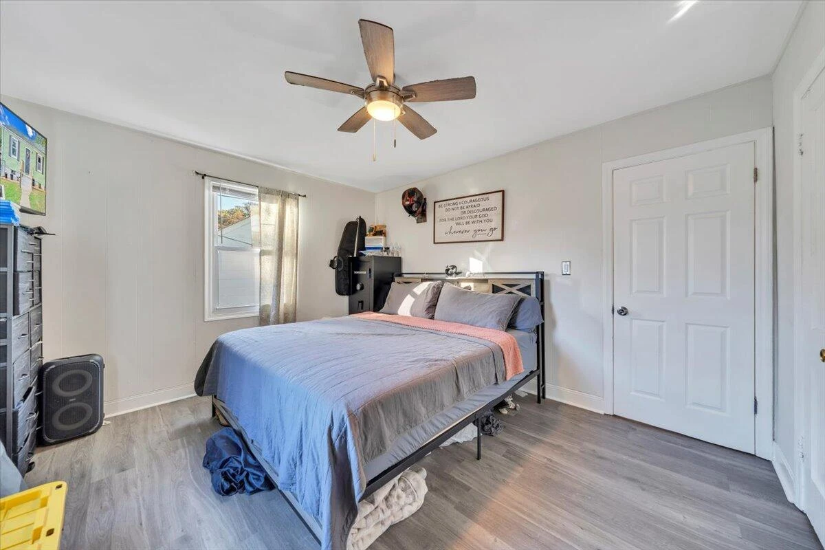 3927 Michigan AVE NW - Photo 11