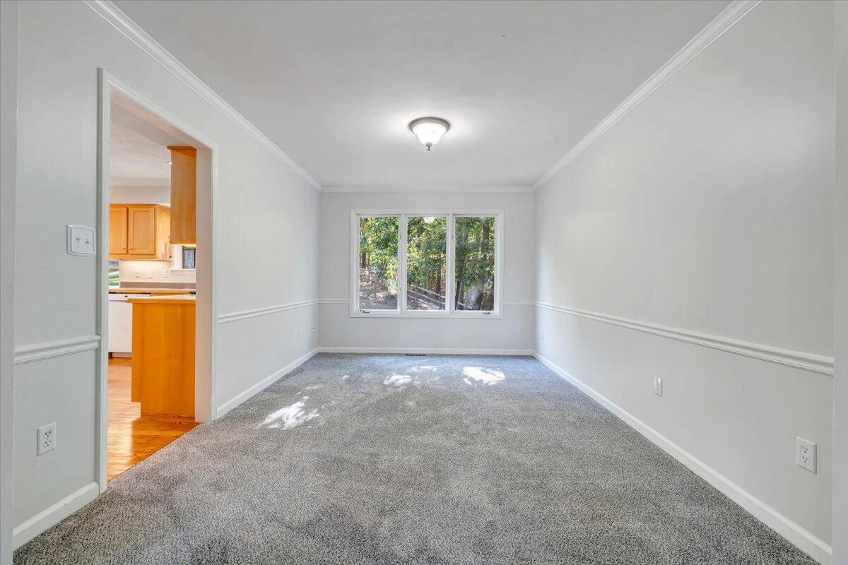 4331 Fox Croft CIR - Photo 14