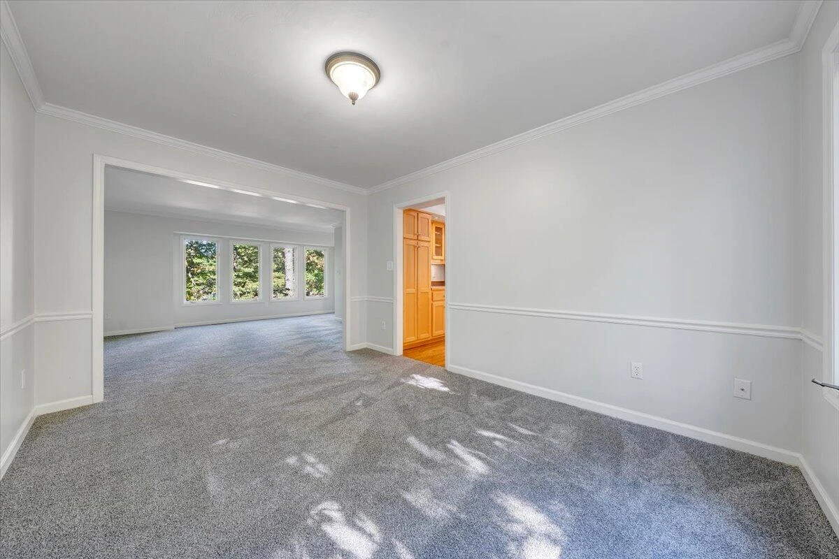 4331 Fox Croft CIR - Photo 16