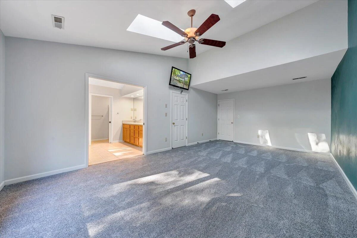 4331 Fox Croft CIR - Photo 37