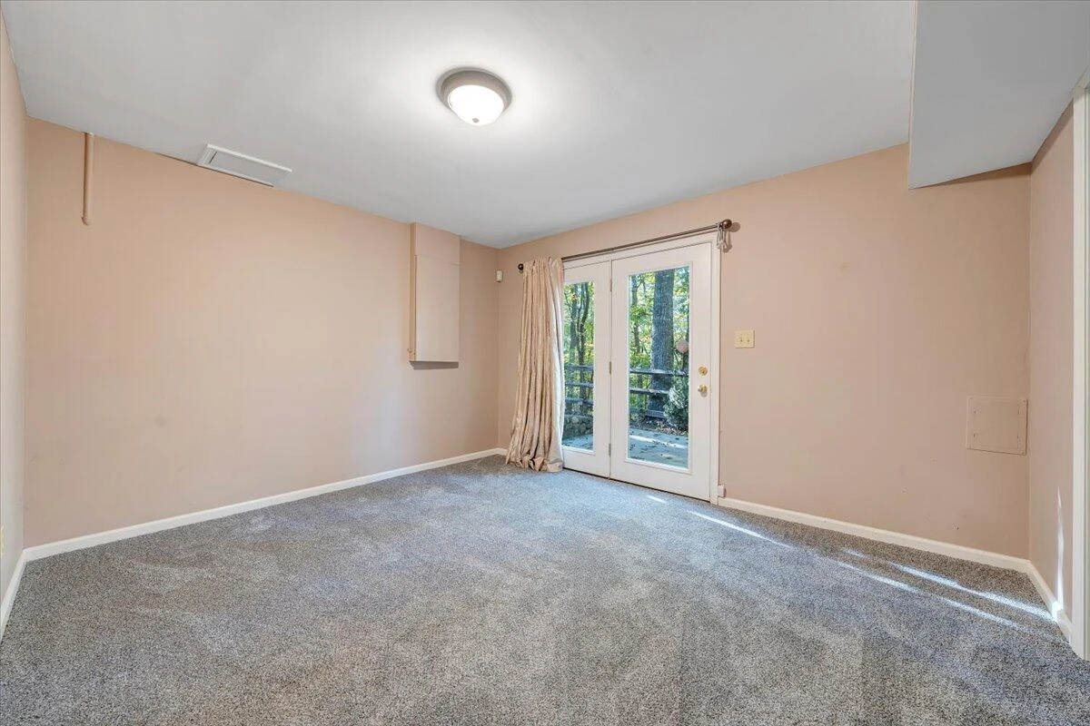4331 Fox Croft CIR - Photo 55