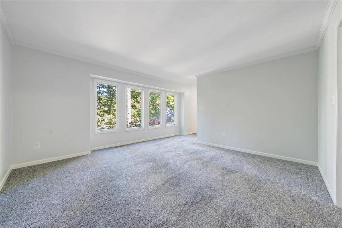 4331 Fox Croft CIR - Photo 12