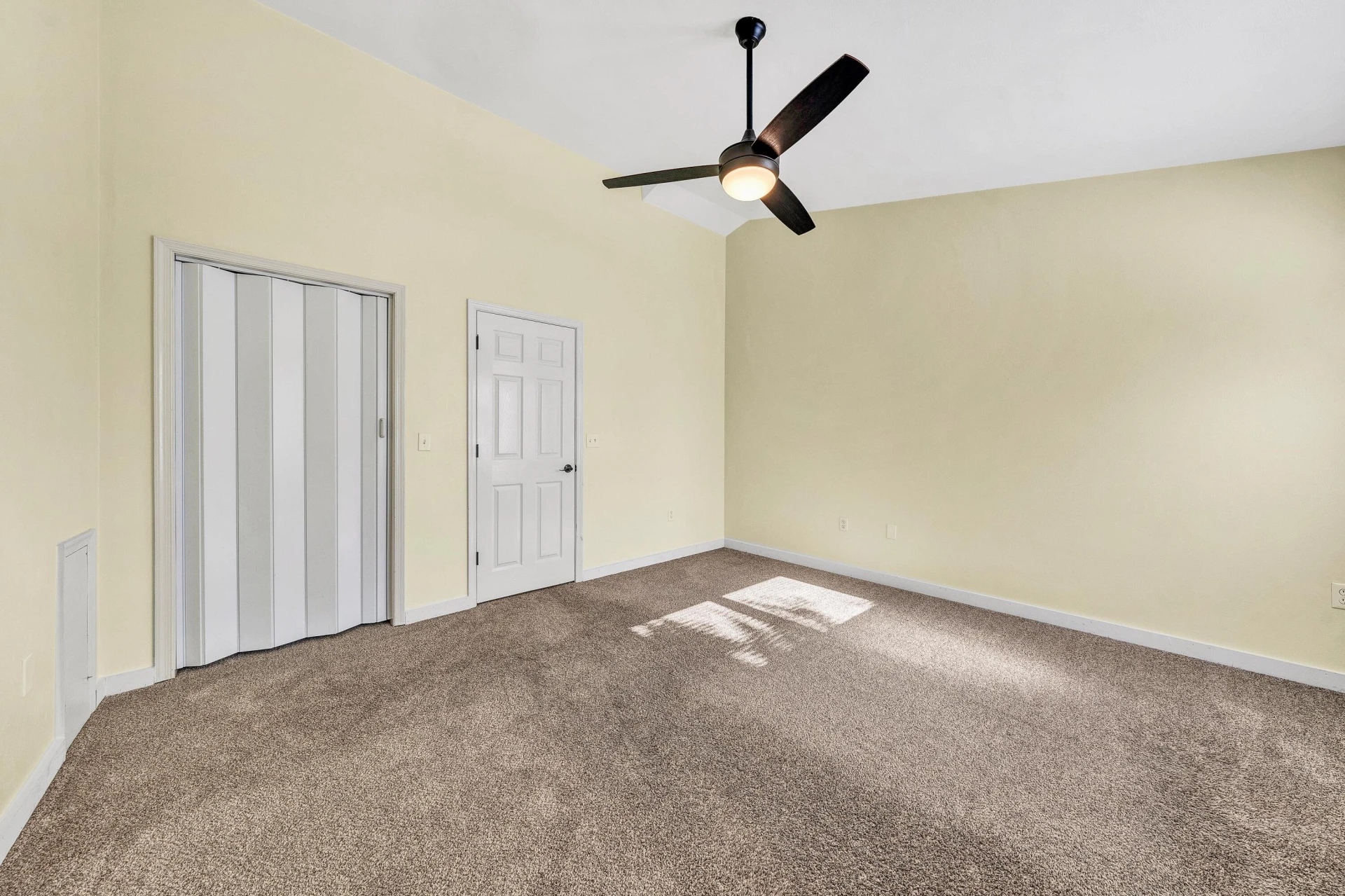 4733 Oakcliff DR - Photo 17