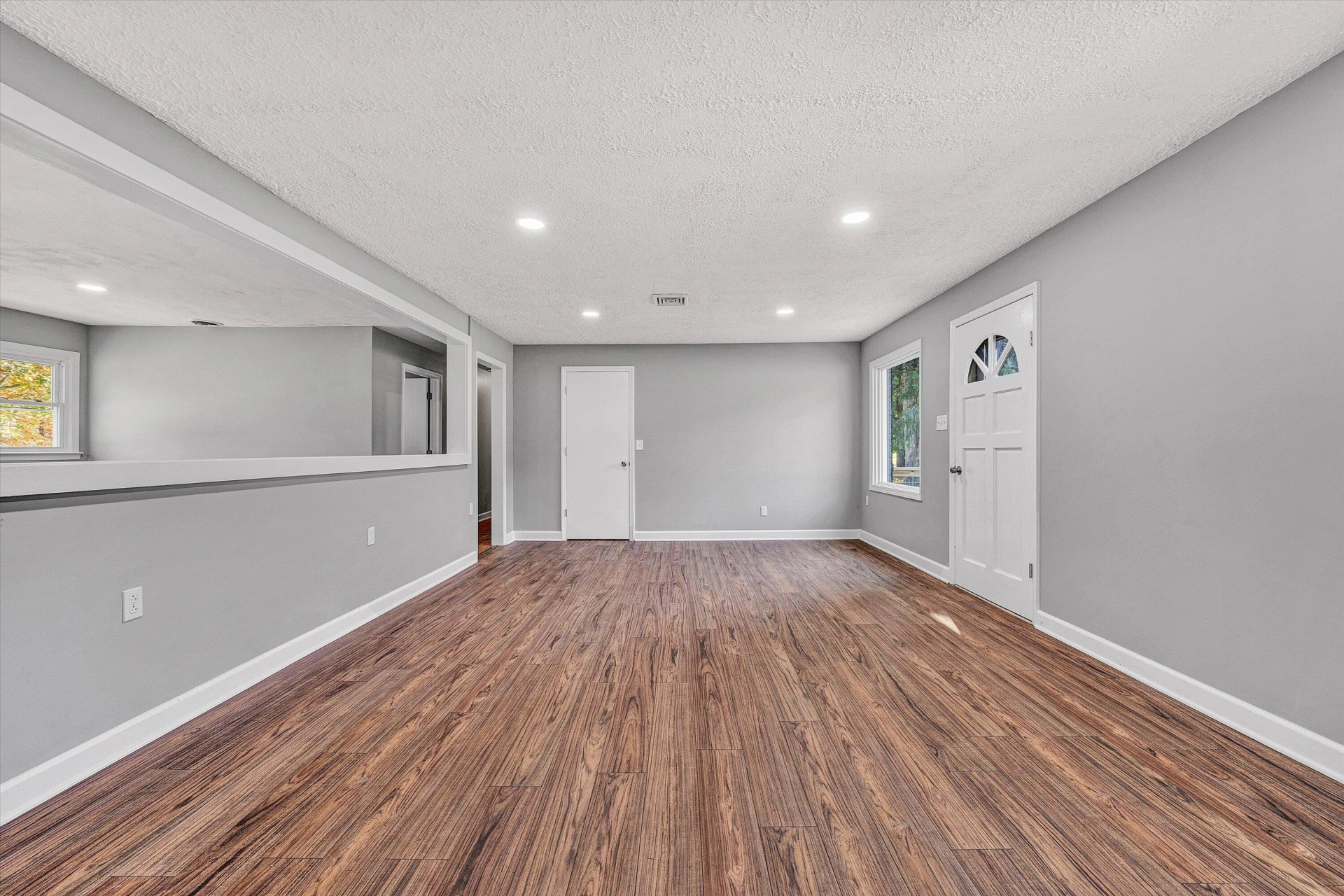 304 Broken Arrow LN - Photo 11