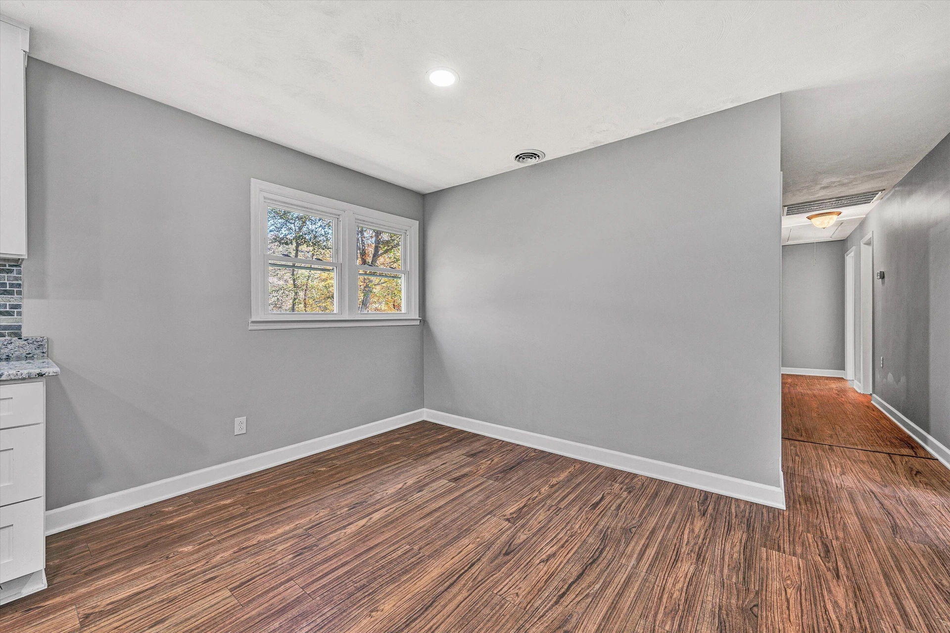 304 Broken Arrow LN - Photo 20
