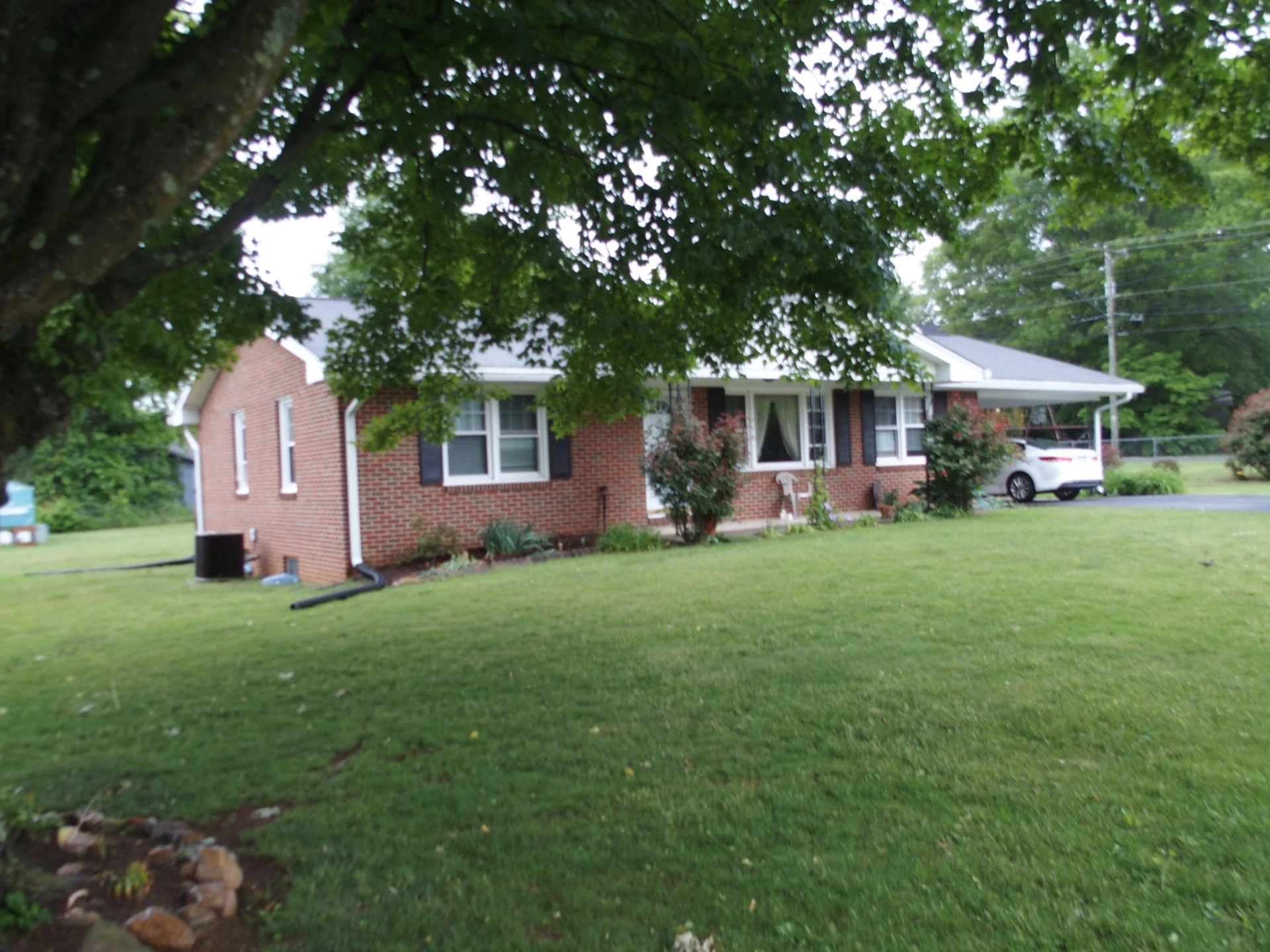 107 LILAC DR - Photo 6