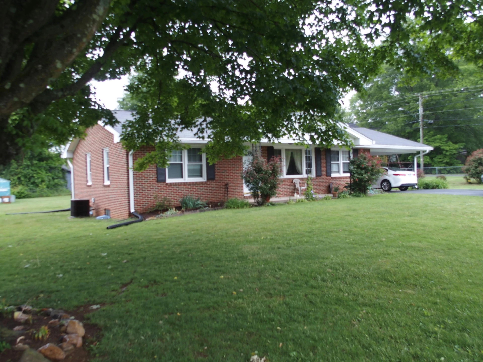 107 LILAC DR - Photo 7