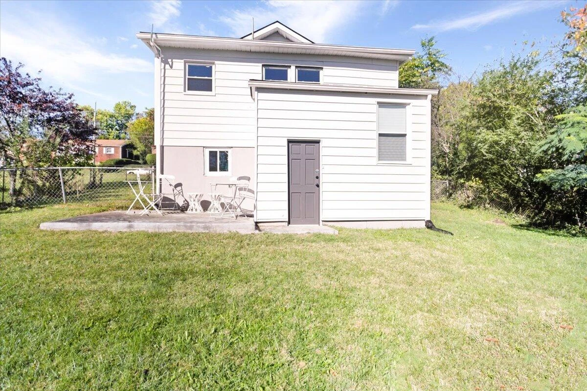 2110 Carroll AVE NW - Photo 25